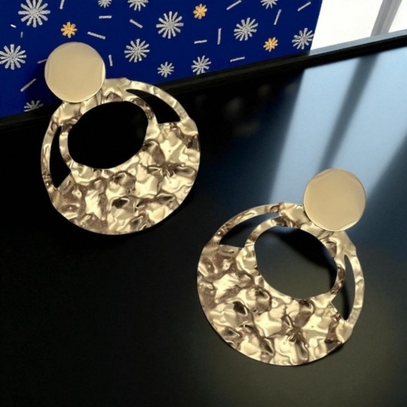 ποΈHammered Statement Circle Earrings 18K Gold Plated Stainless Steel Bold Chic - Picture 8 of 12